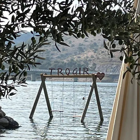 Apartament Smokva *